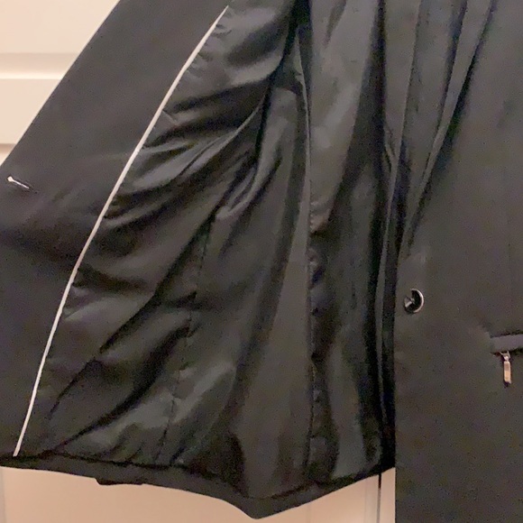 Black Boyfriend Style Blazer - Picture 3 of 6